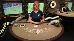 Tampilan antarmuka Lightning Dice di asik33 dengan tiga dadu dan panel multiplikator dinamis